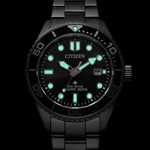 The Watch Boutique Citizen Promaster Eco-Drive Diver Solar Stainless Steel Men's Dive Watch
