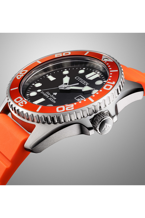 The Watch Boutique Citizen Promaster Marine Divers Eco-Drive Men's Stainless Steel Black Dial Watch
