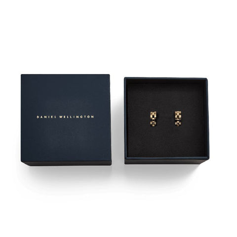 Elegant 13.6mm gold-plated stainless steel 3-link earrings by Daniel Wellington, presented in a signature navy gift box.