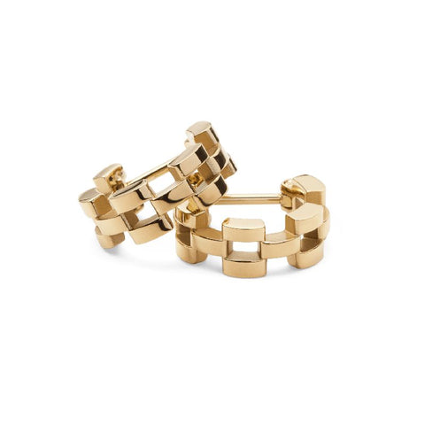 Elegant Daniel Wellington 3-link hoop earrings in gold-plated stainless steel, featuring a sophisticated chain-link design.