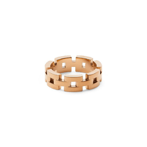 Elegant Daniel Wellington 3-link ring crafted from rose gold-plated stainless steel with a modern, interlocking design.