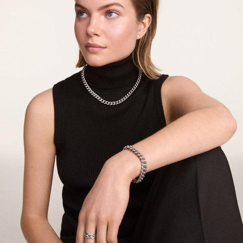 Daniel Wellington silver chunky chain necklace crafted from polished stainless steel, featuring a sleek 410mm length.