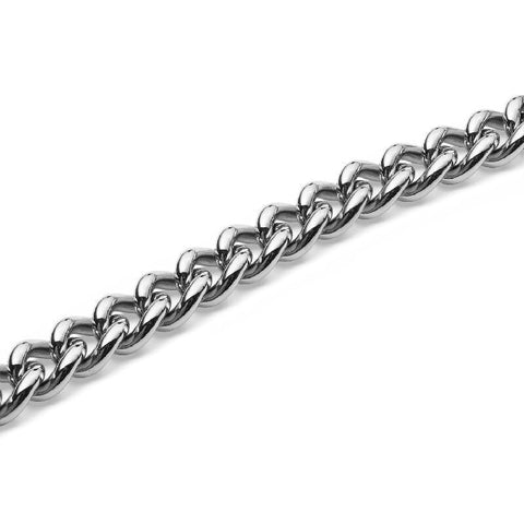 Daniel Wellington chunky silver stainless steel chain necklace featuring a polished, bold link design.
