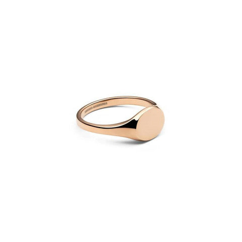 Minimalist Daniel Wellington Classic Mini Signet Ring in polished rose gold-plated stainless steel with a sleek, flat surface.