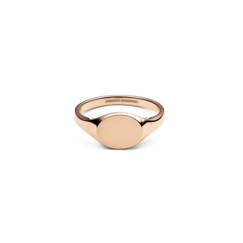 Minimalist Daniel Wellington Classic Mini Signet Ring in polished rose gold-plated stainless steel with a flat surface.