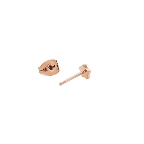 Daniel Wellington 4.5mm rose gold star stud earring in PVD plated stainless steel with a delicate claw setting.