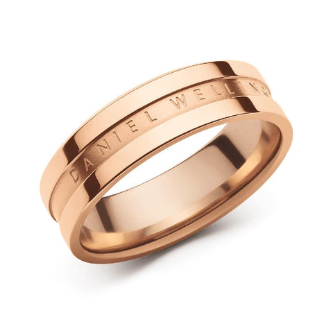 Elegant rose gold stainless steel Elan ring featuring a polished finish and engraved Daniel Wellington logo.