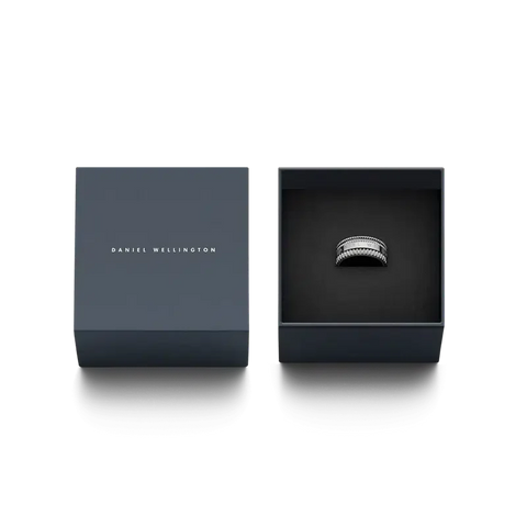Daniel Wellington Elevation Ring in vibrant silver stainless steel, featuring a geometric design inside a branded gift box.