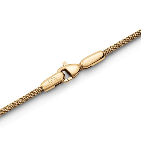 Daniel Wellington Evergold mesh bracelet in gold-plated stainless steel with a secure lobster clasp and DW logo detail.