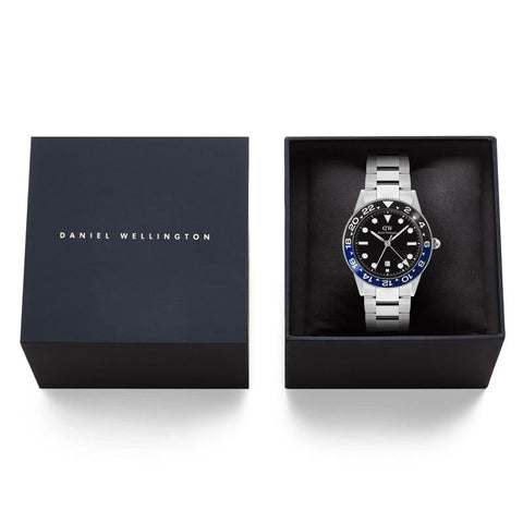 The Watch Boutique Daniel Wellington Iconic GMT Link Black Blue Ceramic Bezel Silver Watch