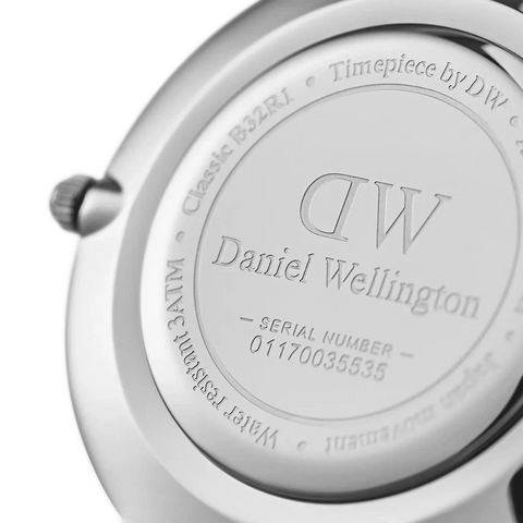 The Watch Boutique Daniel Wellington Petite Bristol Silver Black 32mm Watch
