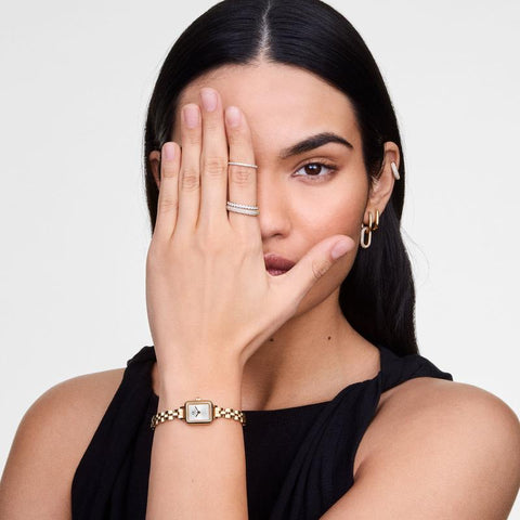 The Watch Boutique Daniel Wellington Quadro Mini Arch 3-Link Gold Sunray Dial Minimalist Watch