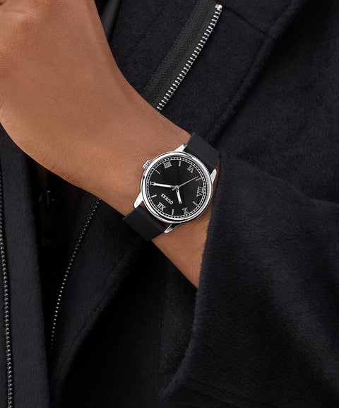 The Watch Boutique Guess Black Silicone Strap Silver-Tone Analog Watch 40mm