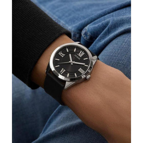 The Watch Boutique Guess Mens Black Silver Tone Analog Watch