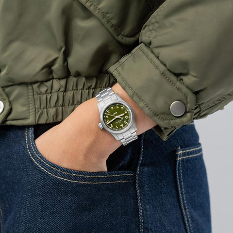 The Watch Boutique Hamilton Khaki Field Quartz H69301160