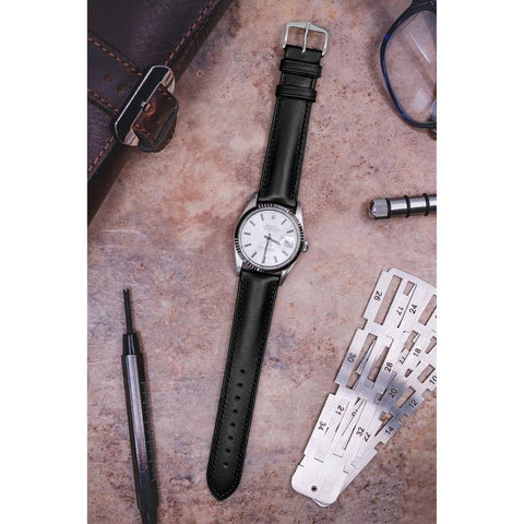 The Watch Boutique Hirsch KENT Textured Natural Leather Watch Strap in BLACK