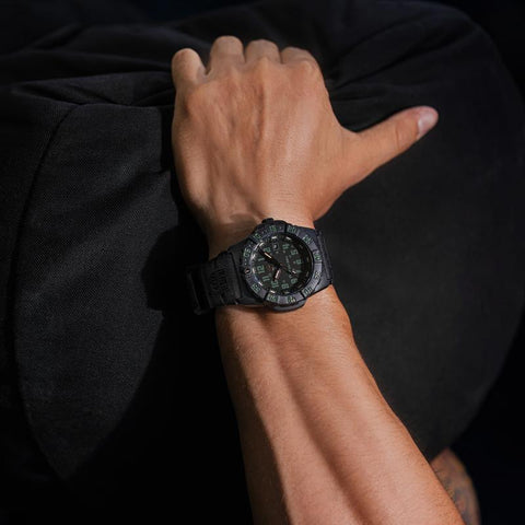 Luminox Navy SEAL 3567 Quartz Watch