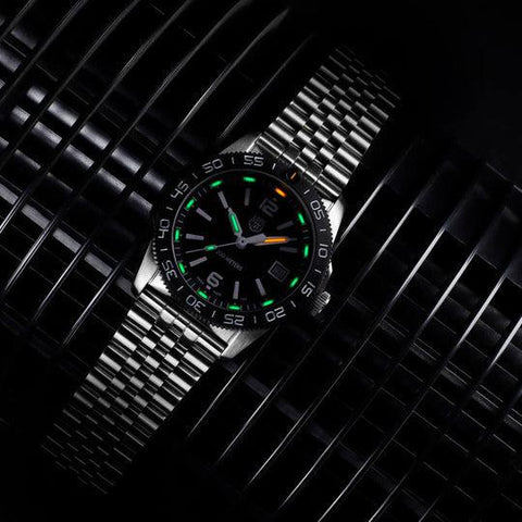 The Watch Boutique Luminox Pacific Diver Ripple - XS.3122M
