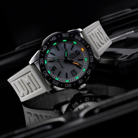 The Watch Boutique Luminox Pacific Diver Ripple - XS.3128M.SET