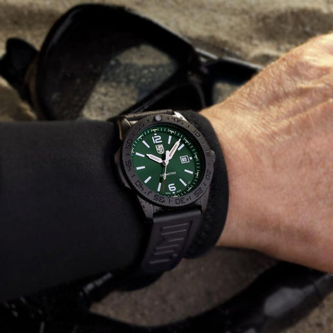 The Watch Boutique Luminox Pacific Diver Swiss Quartz Dive Watch