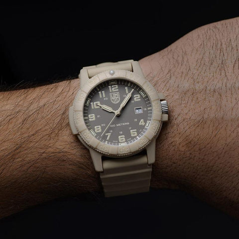 The Watch Boutique Luminox Sea Giant Outdoor Sand Turtle Watch