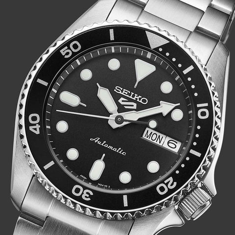 The Watch Boutique Seiko 5 Sports SKX Midi Black Watch - SRPK29K1