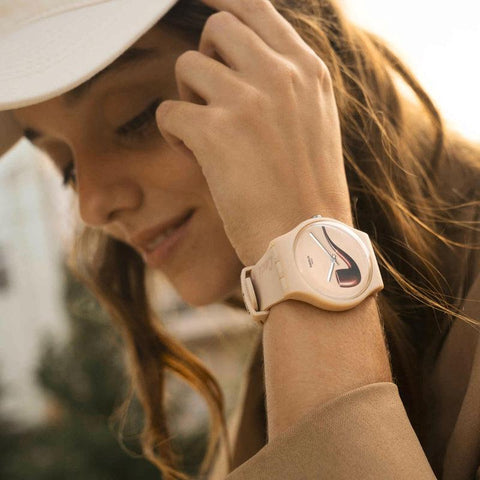 The Watch Boutique Swatch LA TRAHISON DES IMAGES BY RENE MAGRITTE Watch SO29Z124